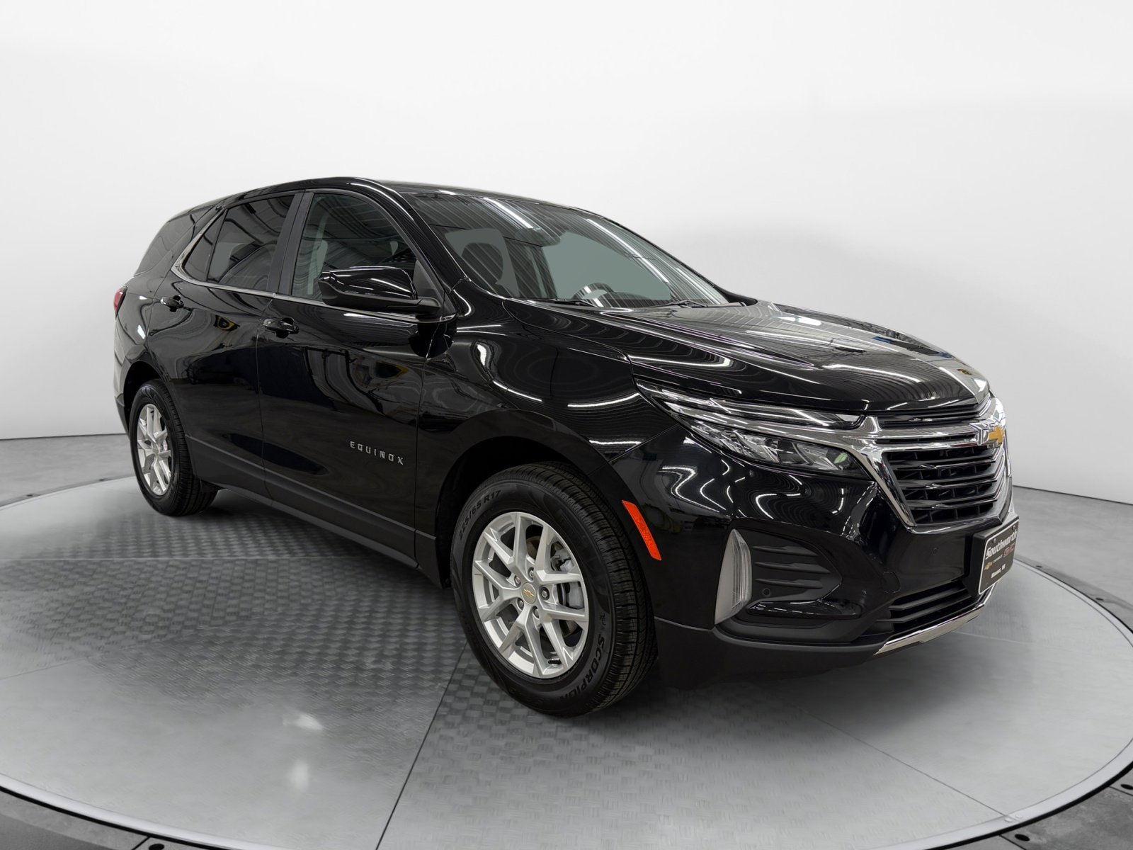 Used 2023 Chevrolet Equinox LT AWD/4WD image 4