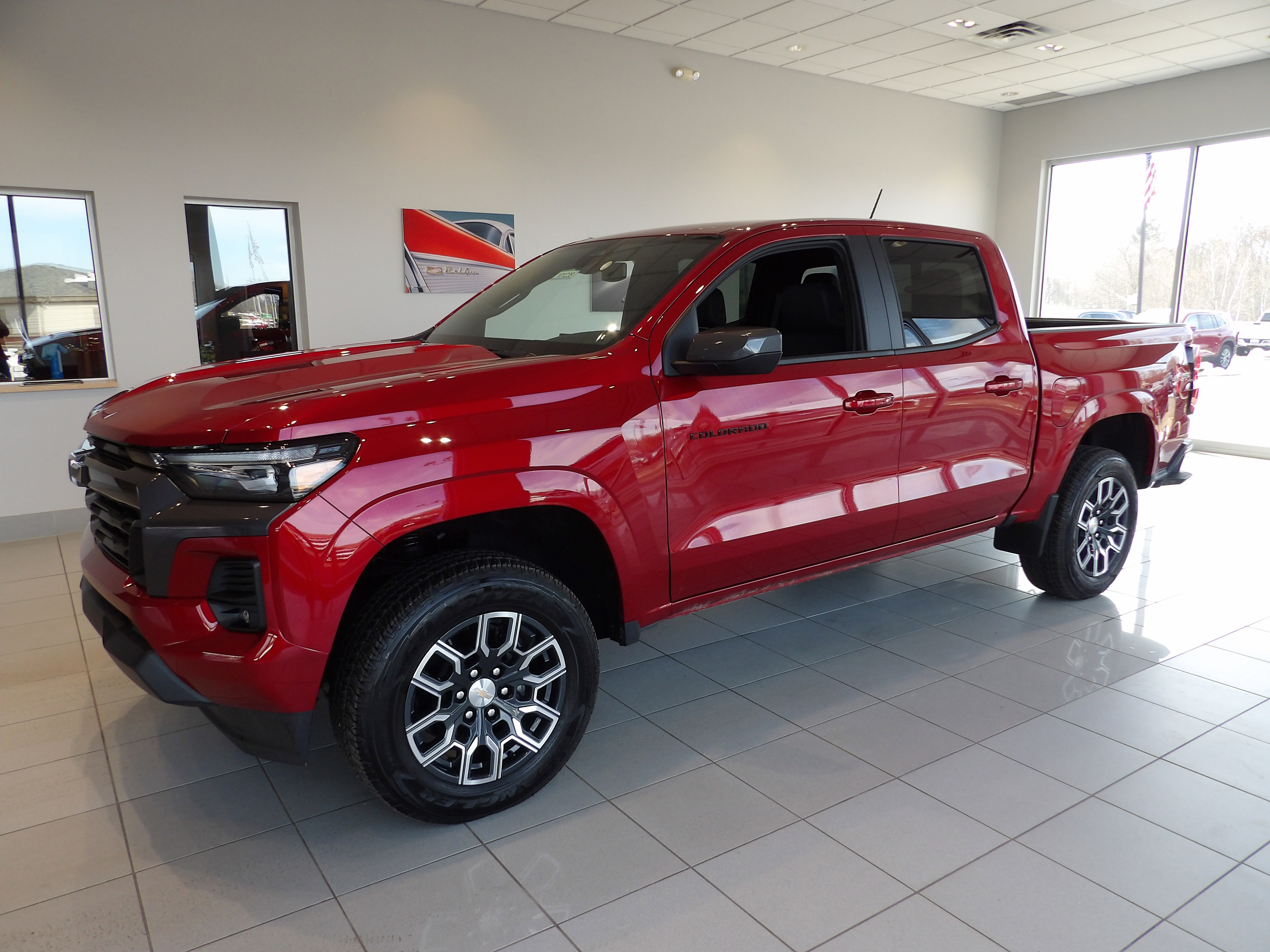 Used 2024 Chevrolet Colorado LT w/ LT Convenience Package III image 1