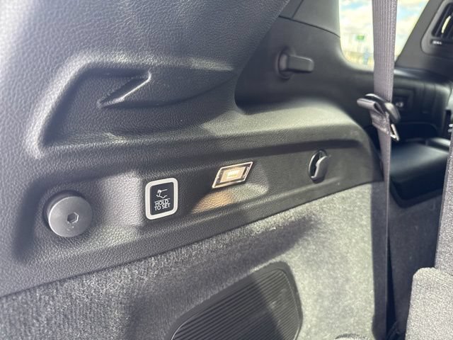 Used 2025 Jeep Grand Cherokee L Overland w/ Luxury Tech Group IV AWD/4WD image 12