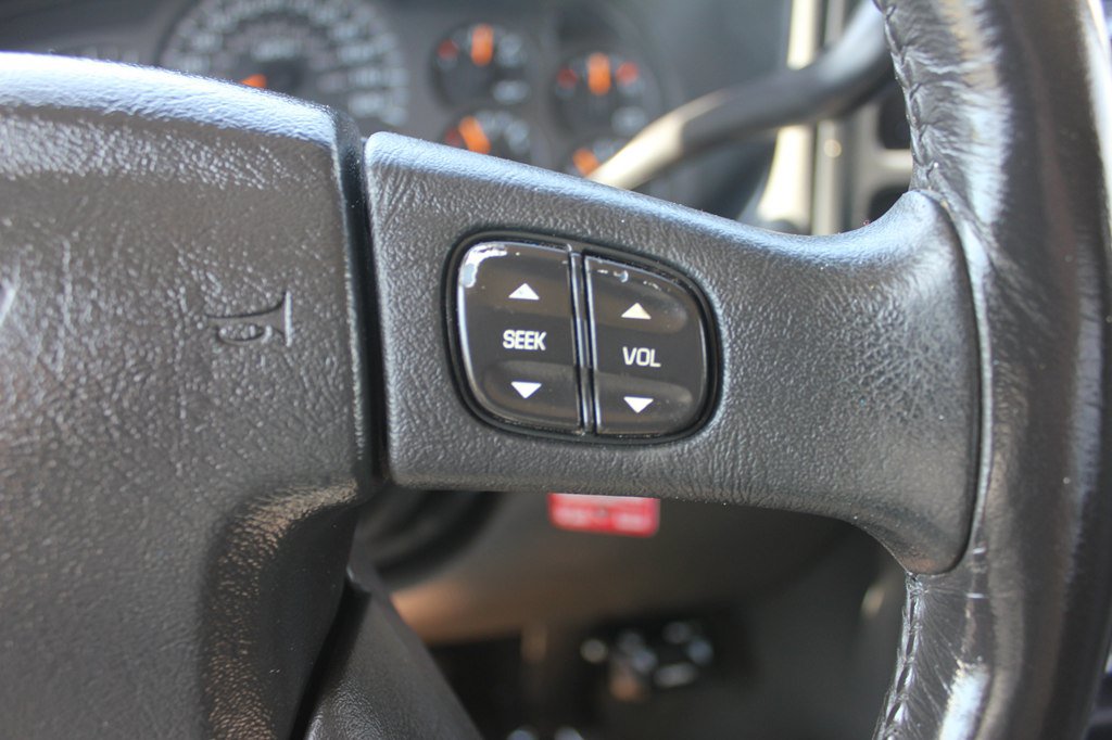 Used 2003 Chevrolet Silverado 1500 LS w/ Off-Road Package AWD/4WD image 15