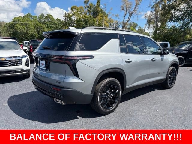 Used 2026 Chevrolet Traverse LT w/ Midnight/Sport Edition FWD image 6