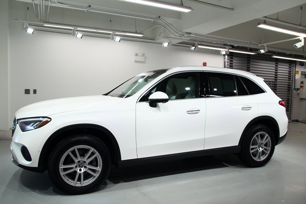 Used 2023 Mercedes-Benz GLC 300 4MATIC image 15