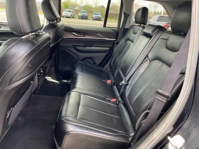 Used 2023 Jeep Grand Cherokee Limited AWD/4WD image 18