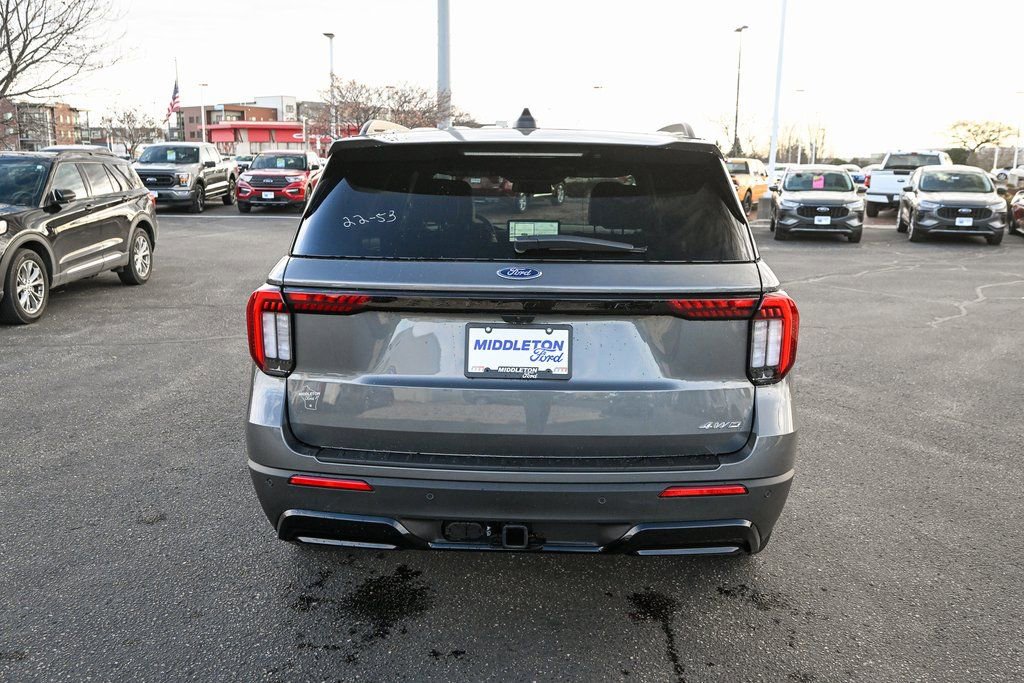 New 2026 Ford Explorer ST-Line w/ ST-Line Street Pack image 6