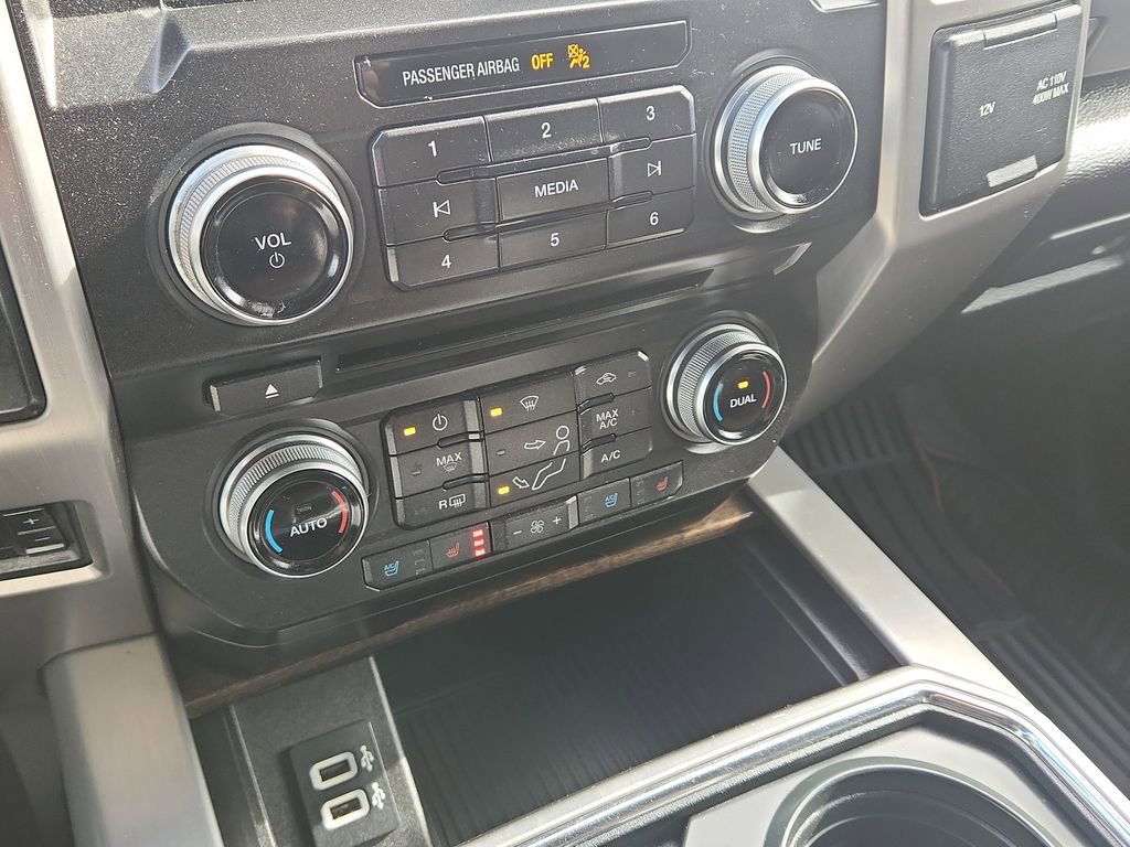 Used 2017 Ford F350 Platinum w/ Platinum Ultimate Package image 26