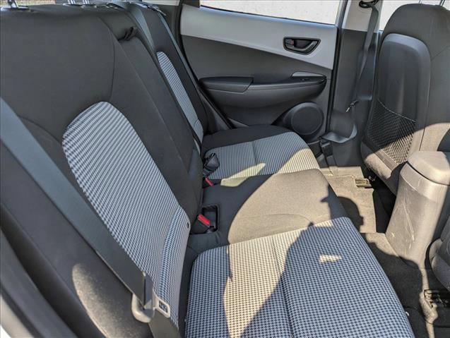 Used 2021 Hyundai Kona SE w/ Cargo Package image 29