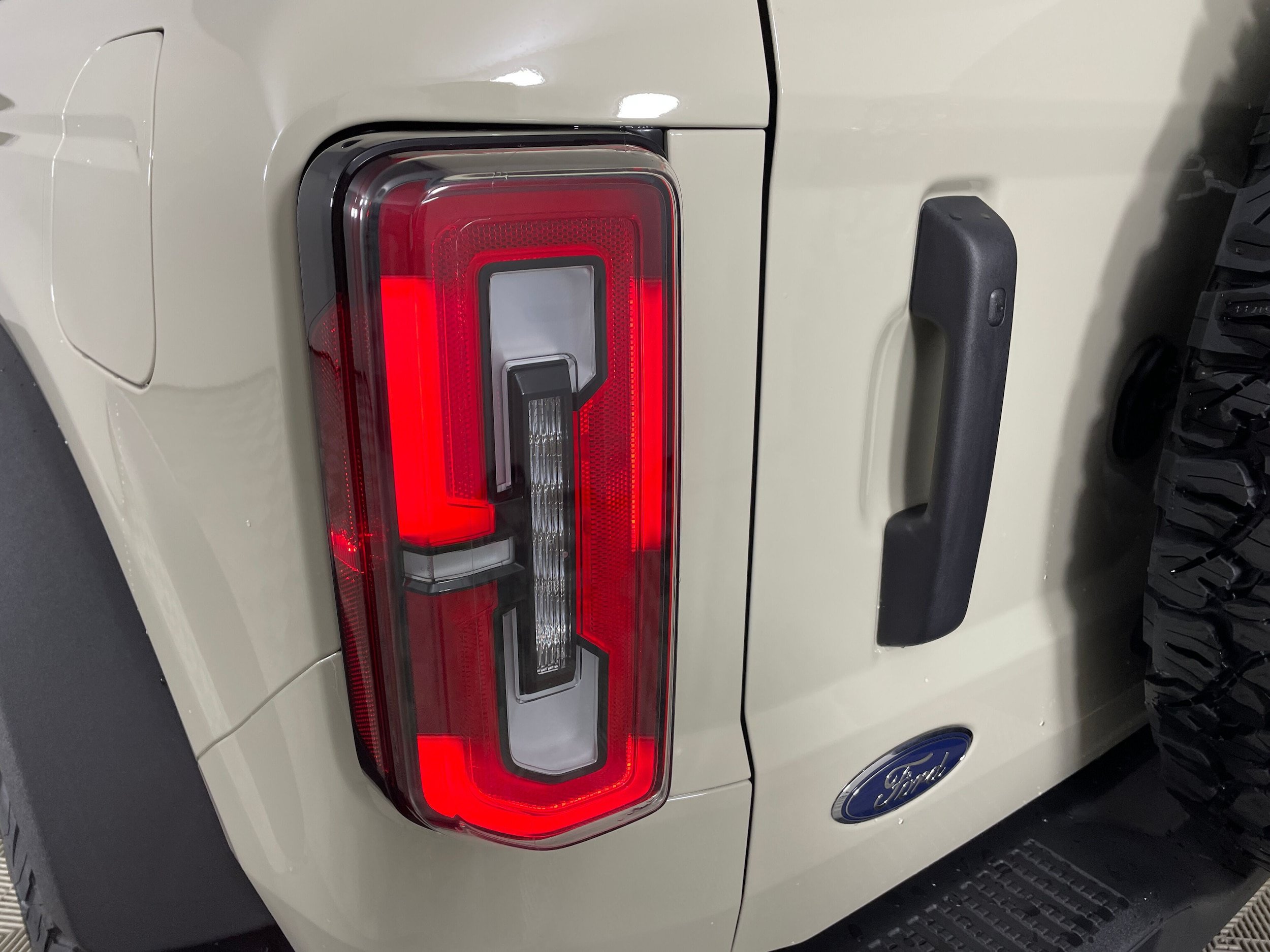 New 2025 Ford Bronco Badlands AWD/4WD image 18