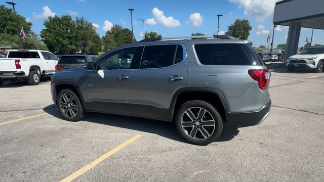 Used 2023 GMC Acadia SLT w/ Preferred Package FWD image 6