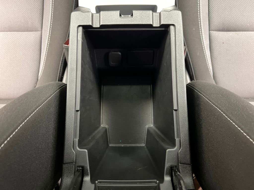 Used 2025 Chevrolet Blazer LT image 39