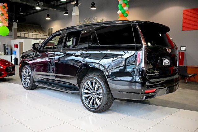 Used 2023 Cadillac Escalade Sport image 7