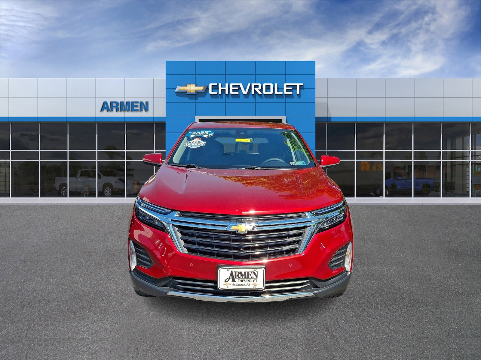 Used 2023 Chevrolet Equinox LT AWD/4WD image 3