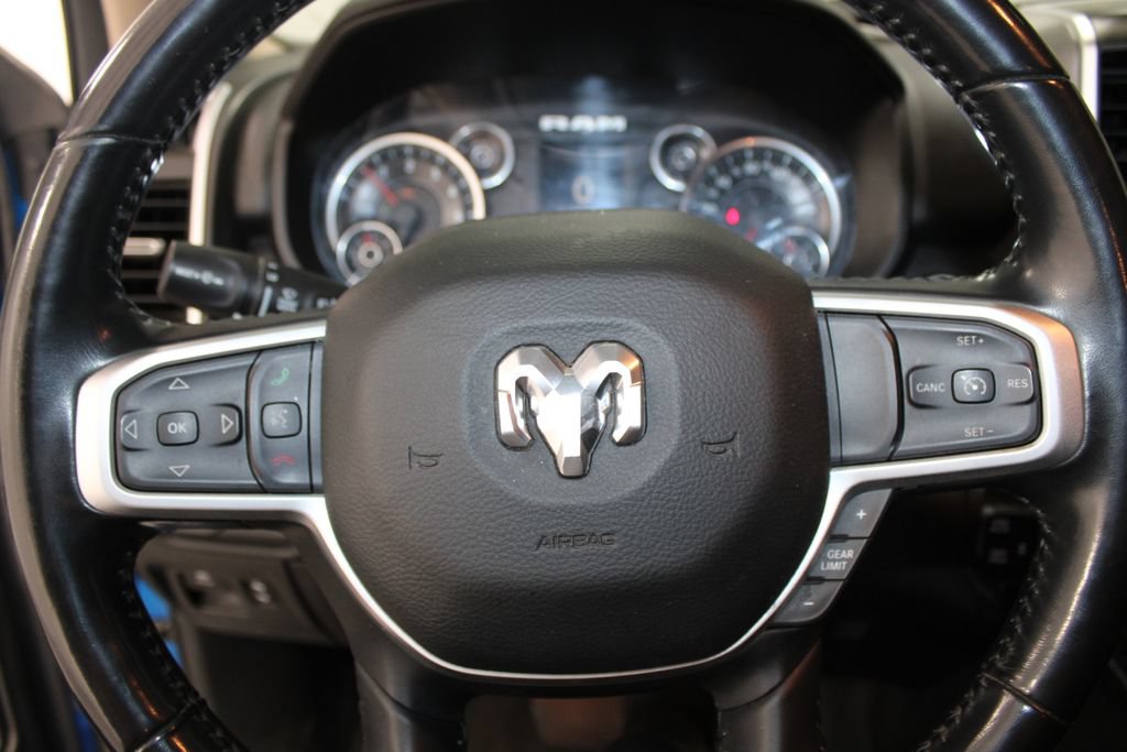 Used 2020 RAM 1500 Big Horn AWD/4WD image 18