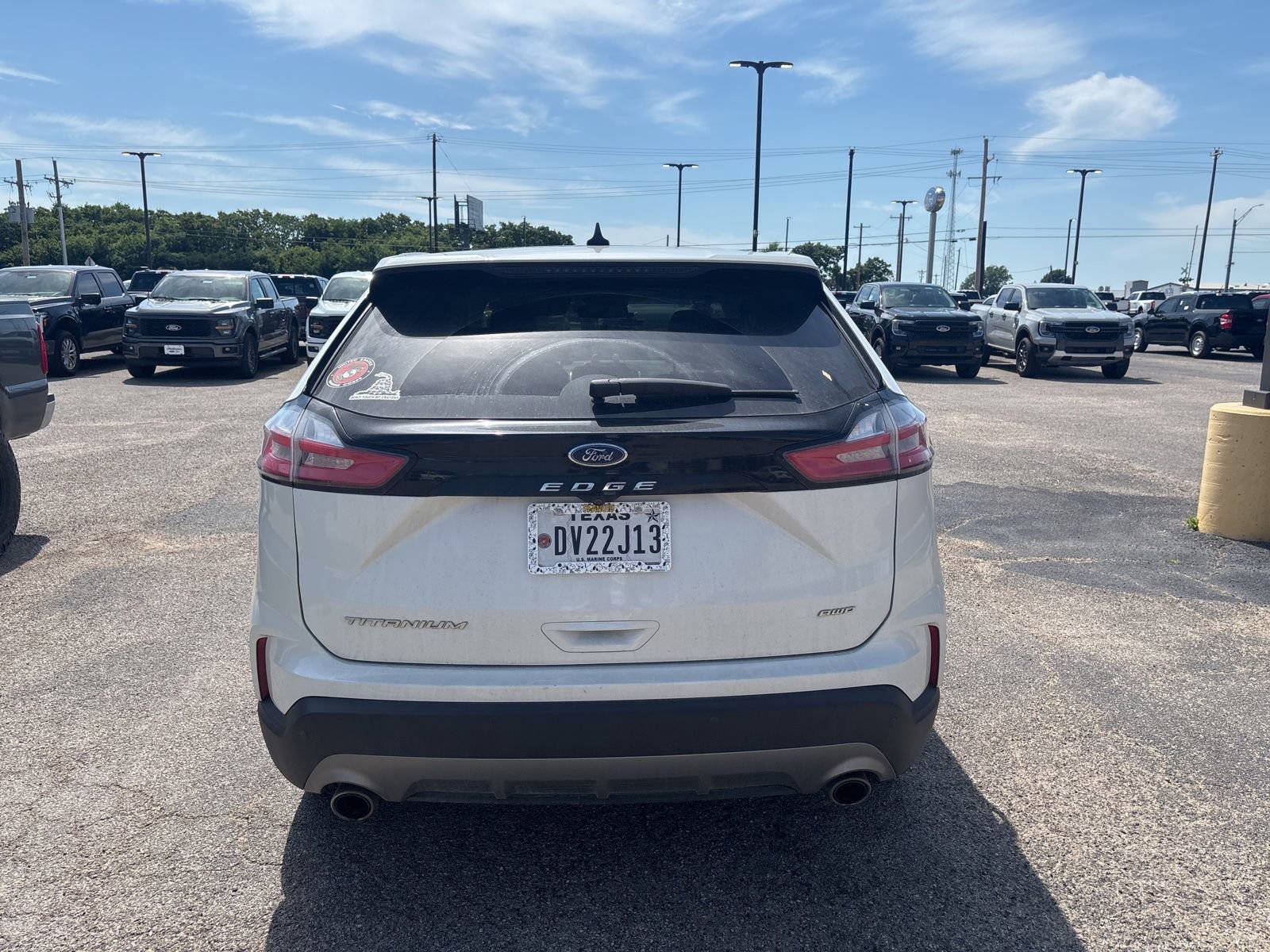 Used 2023 Ford Edge Titanium AWD/4WD image 6