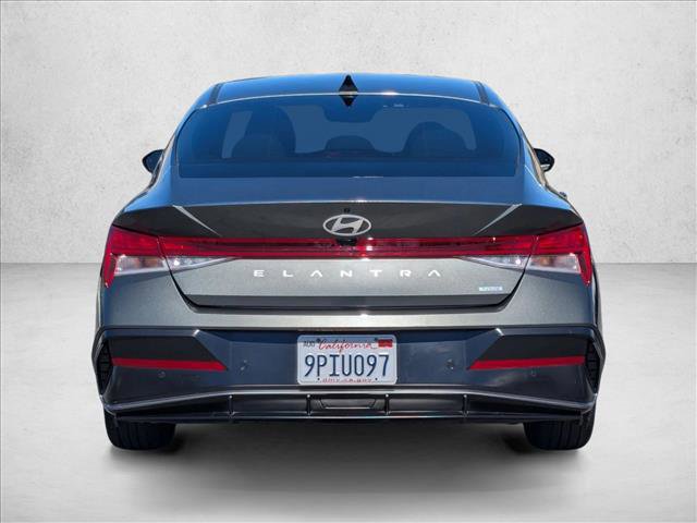 Used 2024 Hyundai Elantra Limited image 7