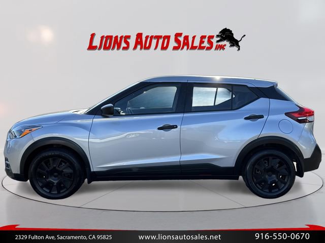 Used 2020 Nissan Kicks S FWD image 8