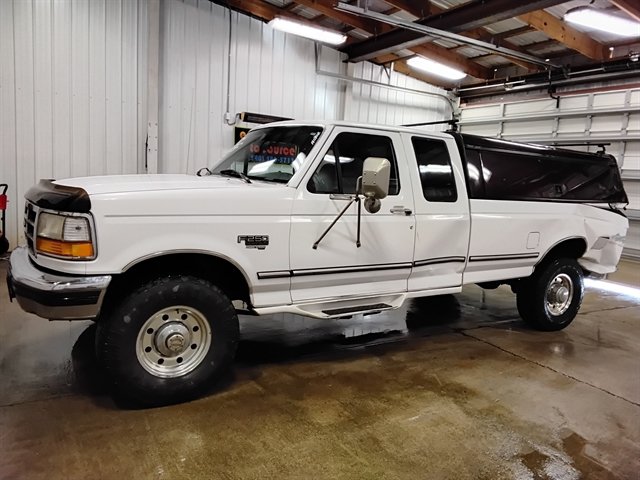 Used 1997 Ford F250 4x4 SuperCab Heavy Duty image 2