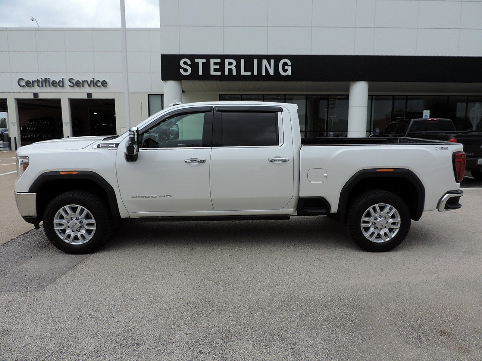 Certified 2021 GMC Sierra 2500 SLT w/ SLT Preferred Package AWD/4WD image 13