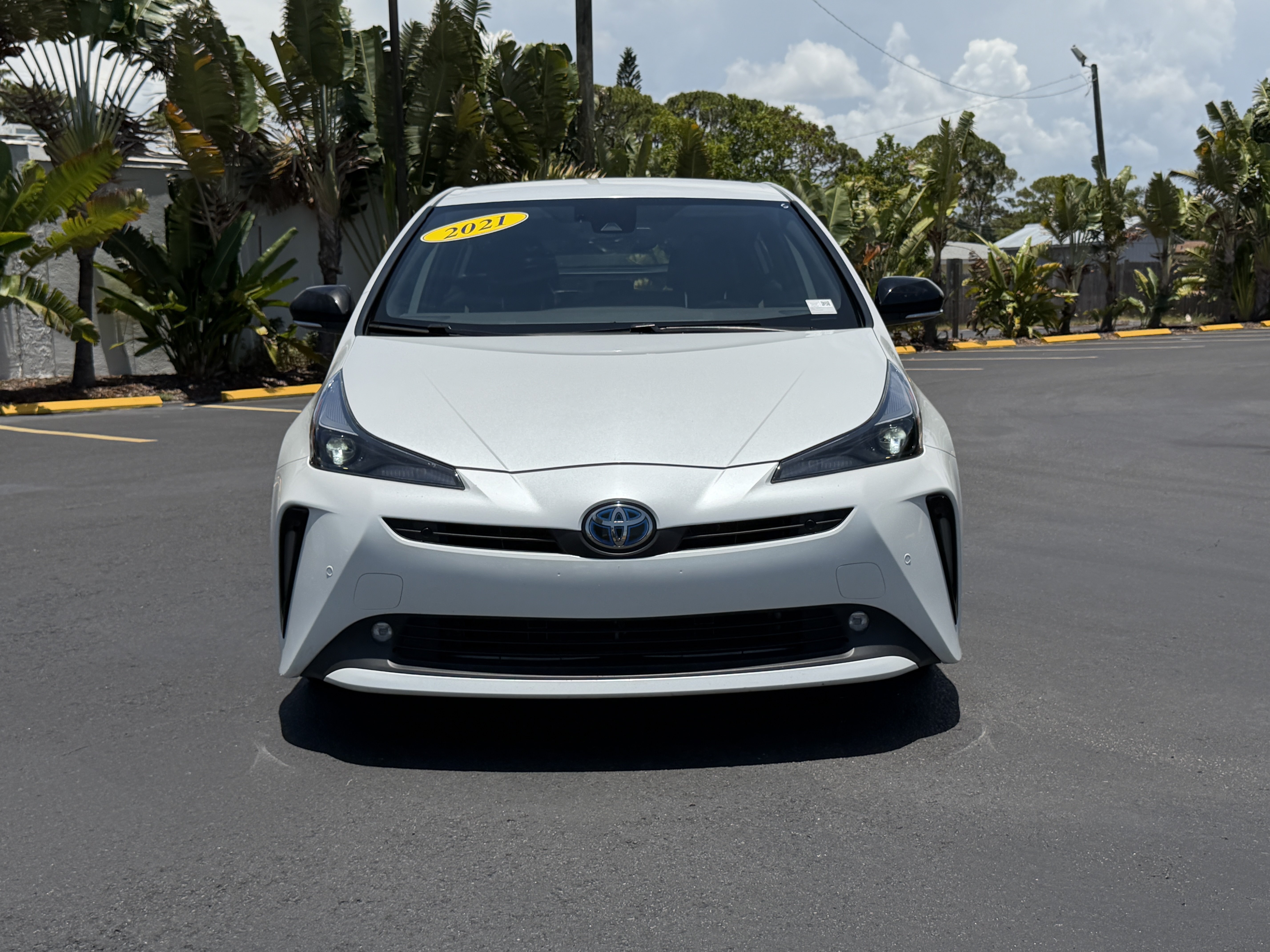 Used 2021 Toyota Prius FWD image 10