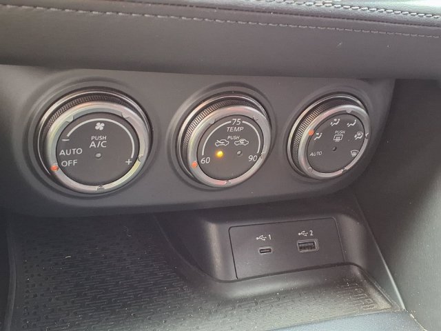 Used 2024 Nissan Z NISMO w/ Floor Mat Package RWD image 8