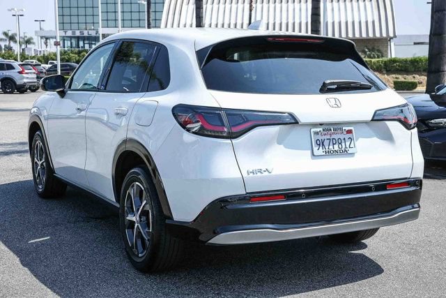 Certified 2024 Honda HR-V EX-L image 3