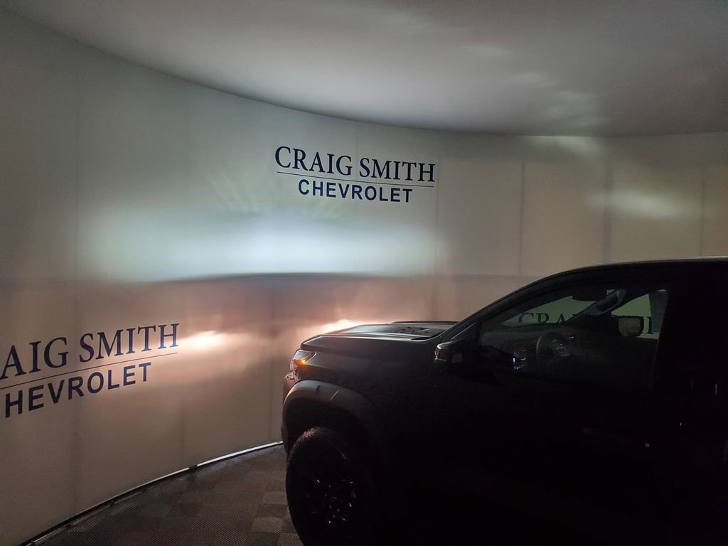 New 2026 Chevrolet Colorado Trail Boss w/ Midnight Edition AWD/4WD image 11