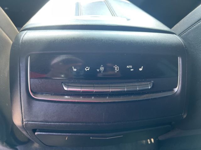 Used 2023 Cadillac Escalade ESV Premium Luxury image 21