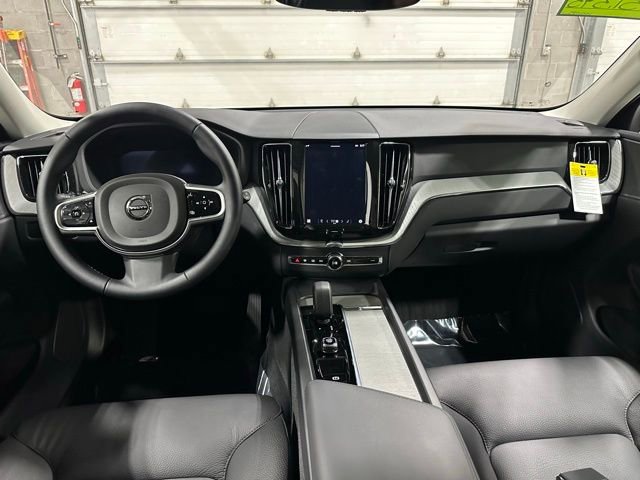 Used 2025 Volvo XC60 B5 Plus w/ Protection Package Premier image 18