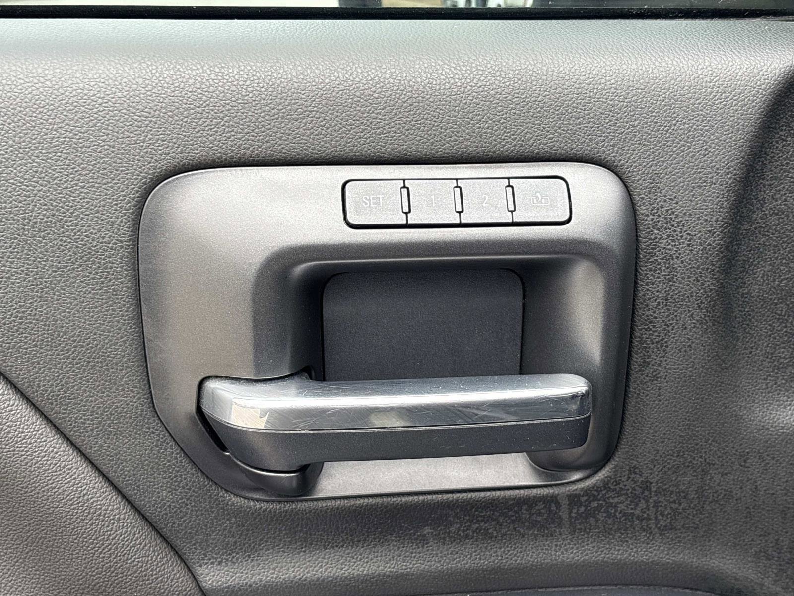 Used 2018 GMC Sierra 2500 Denali w/ Duramax Plus Package image 14