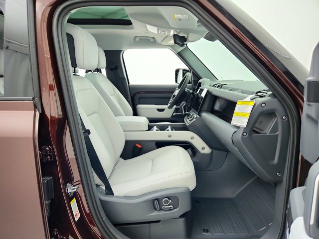 New 2026 Land Rover Defender 130 X-Dynamic SE AWD/4WD image 14