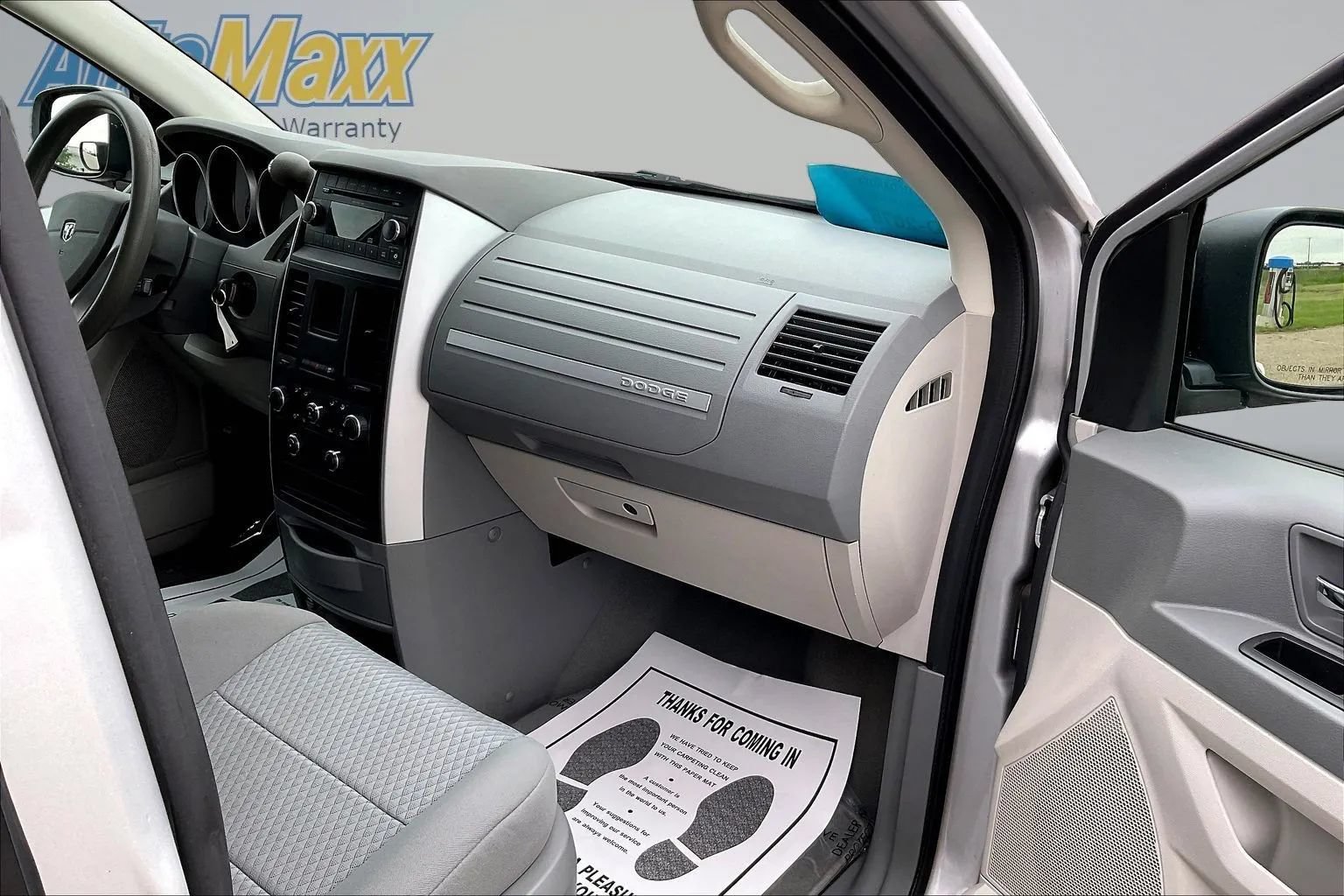 Used 2010 Dodge Grand Caravan SE FWD image 27