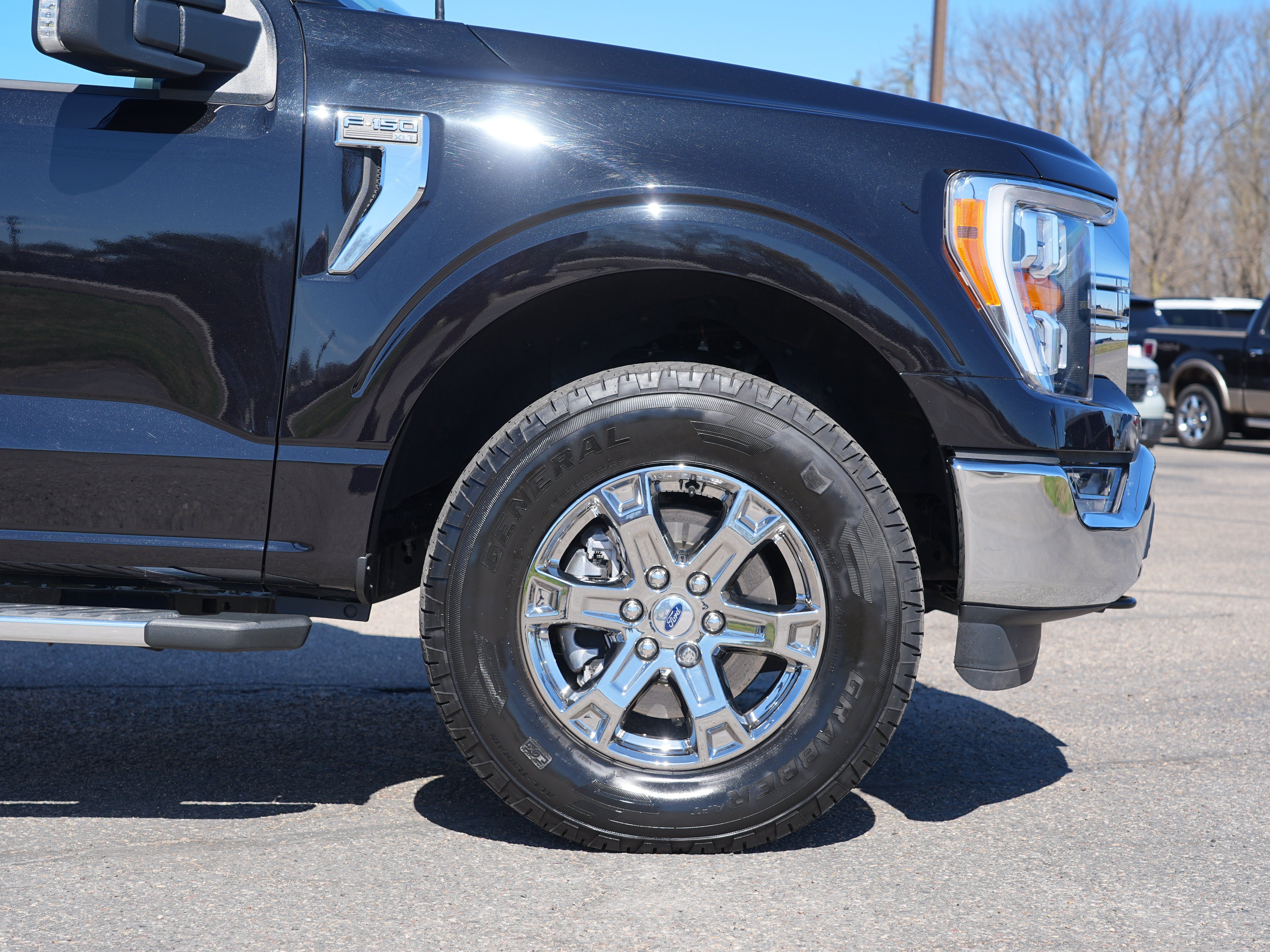 Used 2023 Ford F150 4x4 SuperCrew image 13
