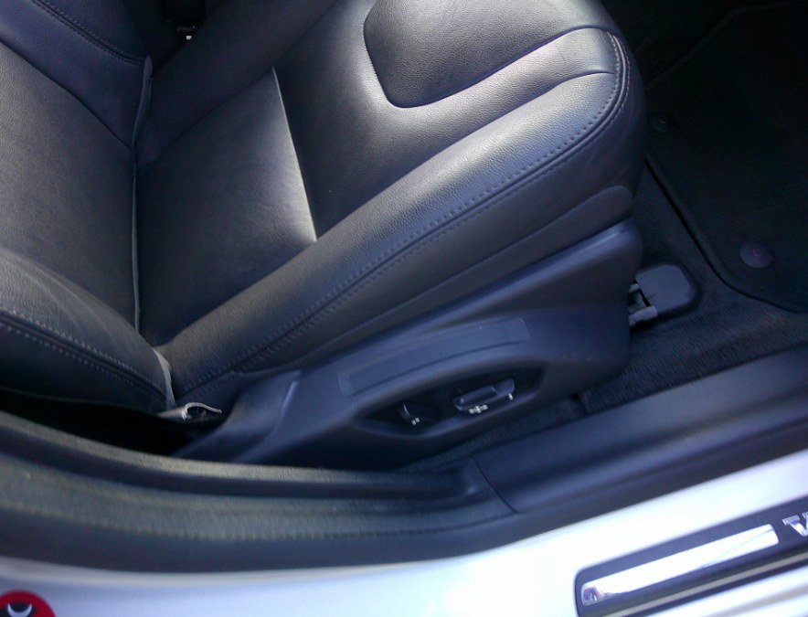 Used 2016 Volvo S60 T5 Premier w/ Convenience Package image 50