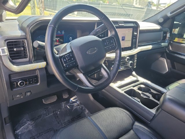 Certified 2025 Ford F250 Platinum AWD/4WD image 18