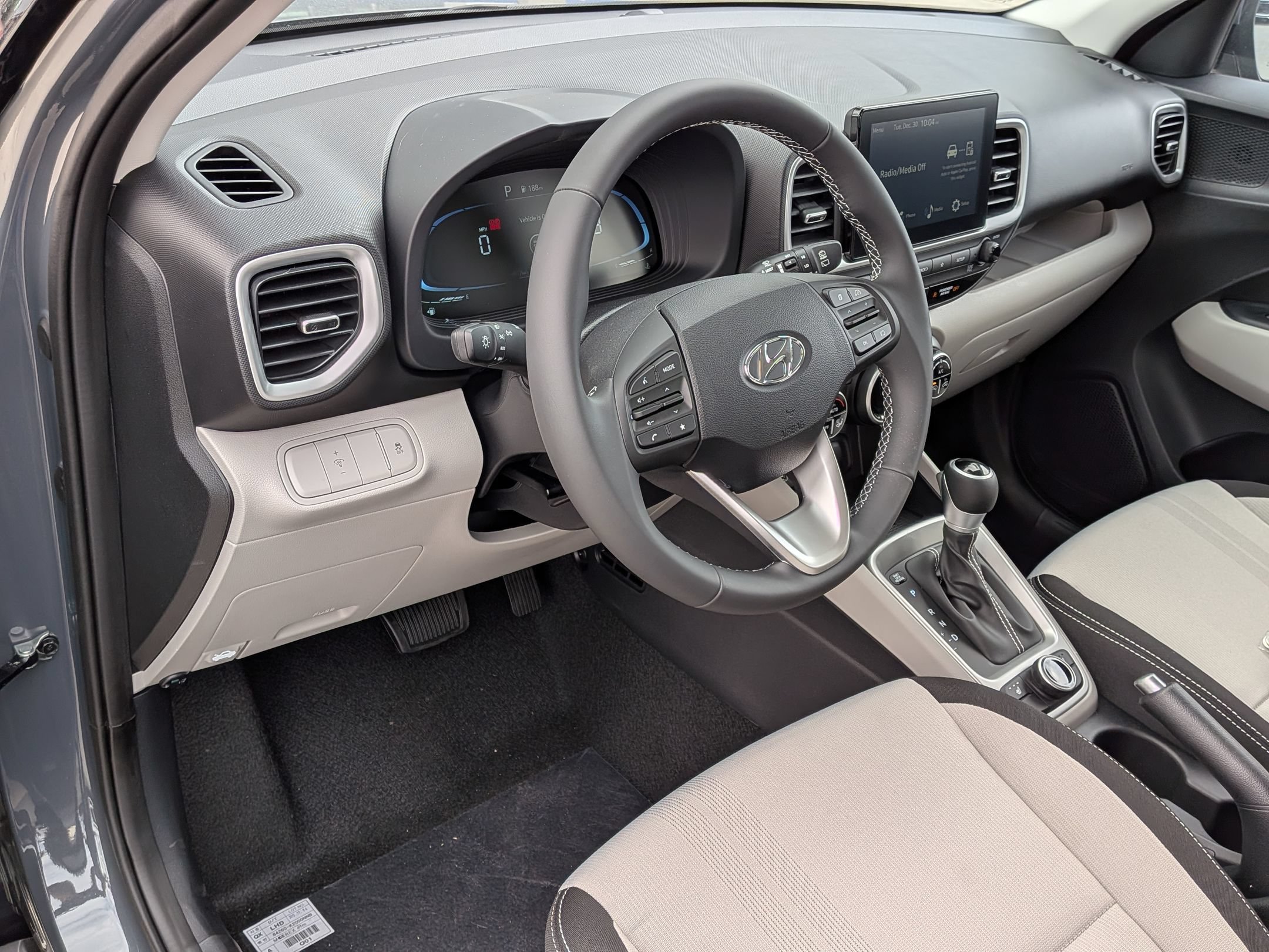 New 2026 Hyundai Venue SEL FWD image 8