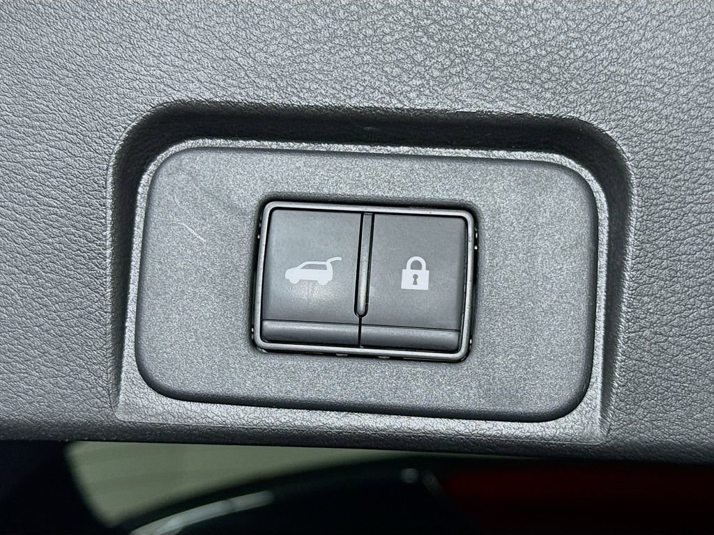 Certified 2024 Nissan Rogue SL image 30