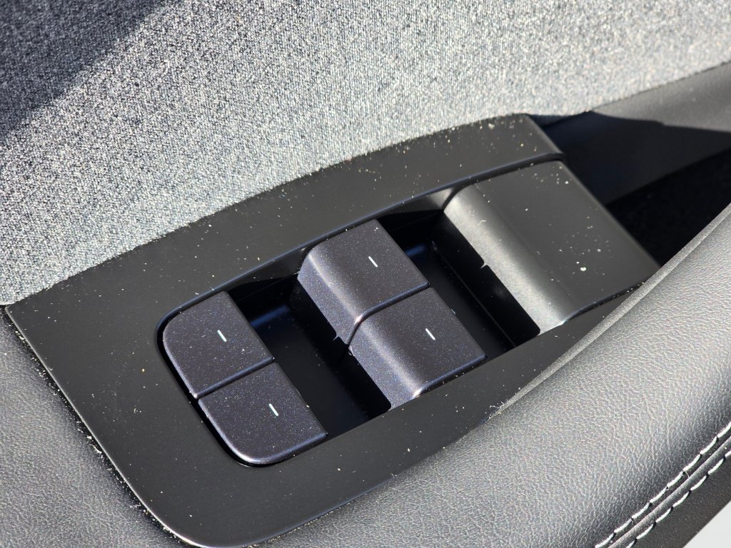 Used 2024 Tesla Model 3 Standard Range RWD image 30