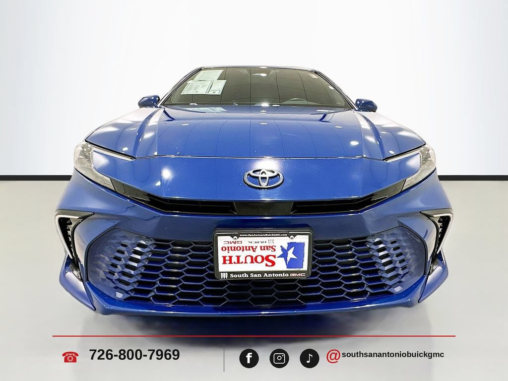 Used 2025 Toyota Camry XSE FWD image 2