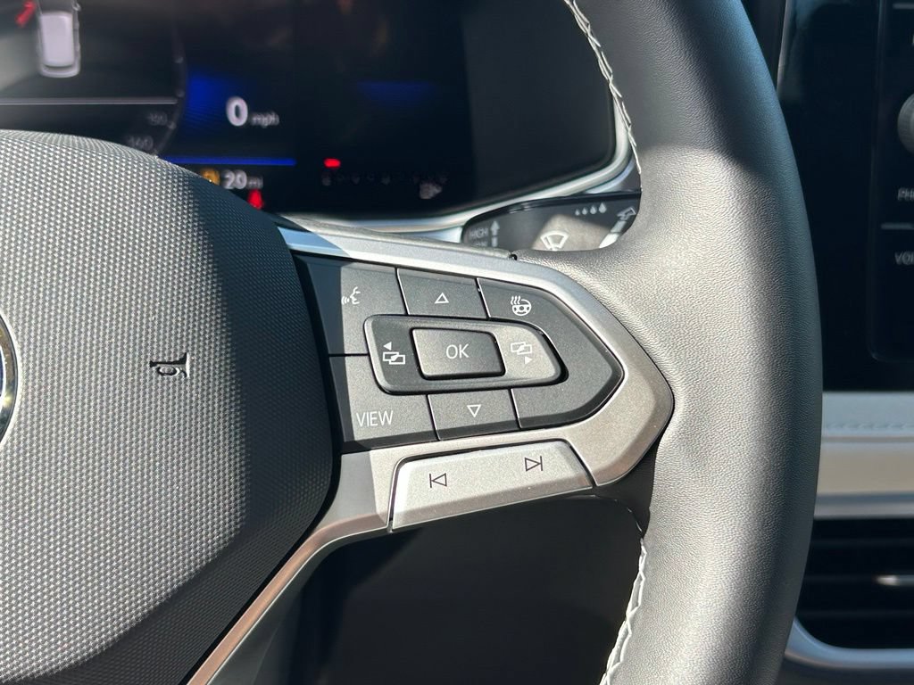 New 2026 Volkswagen Taos SE FWD image 20