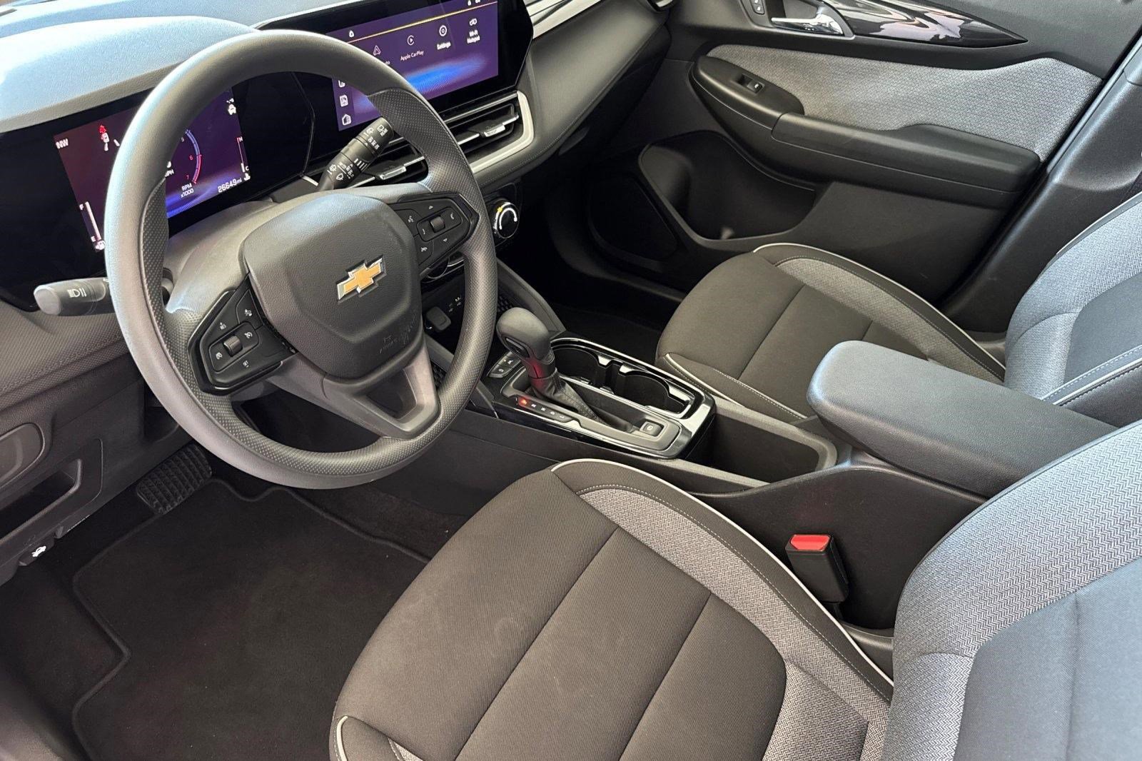 Used 2025 Chevrolet TrailBlazer LT FWD image 4