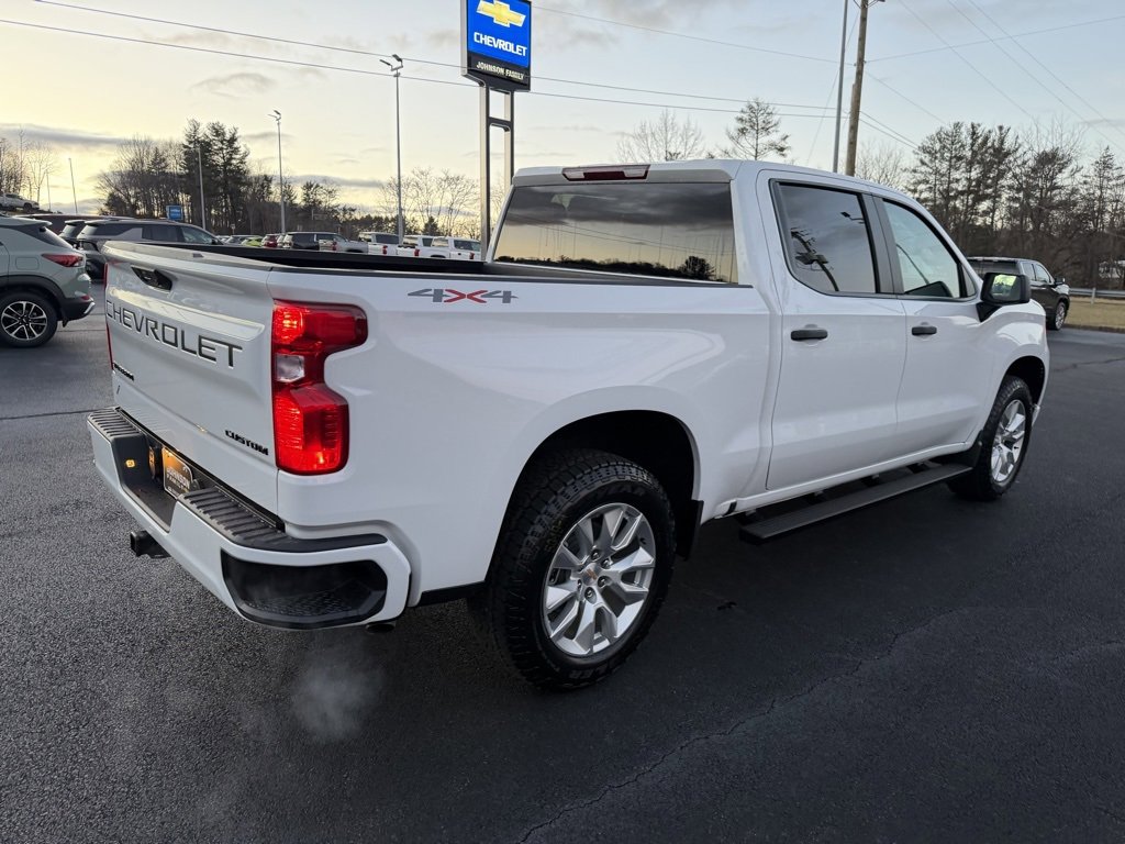 New 2026 Chevrolet Silverado 1500 Custom w/ LPO, Dark Essentials Package image 10