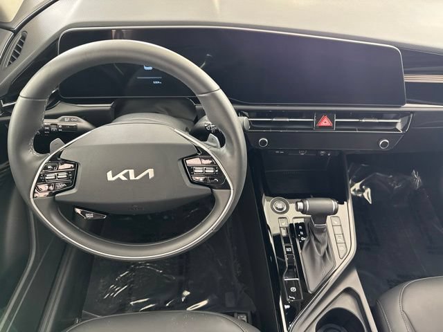 Certified 2025 Kia Niro EX Touring FWD image 24