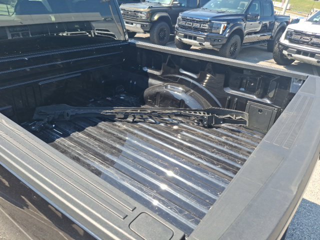 Used 2025 Ford F150 XLT RWD image 5
