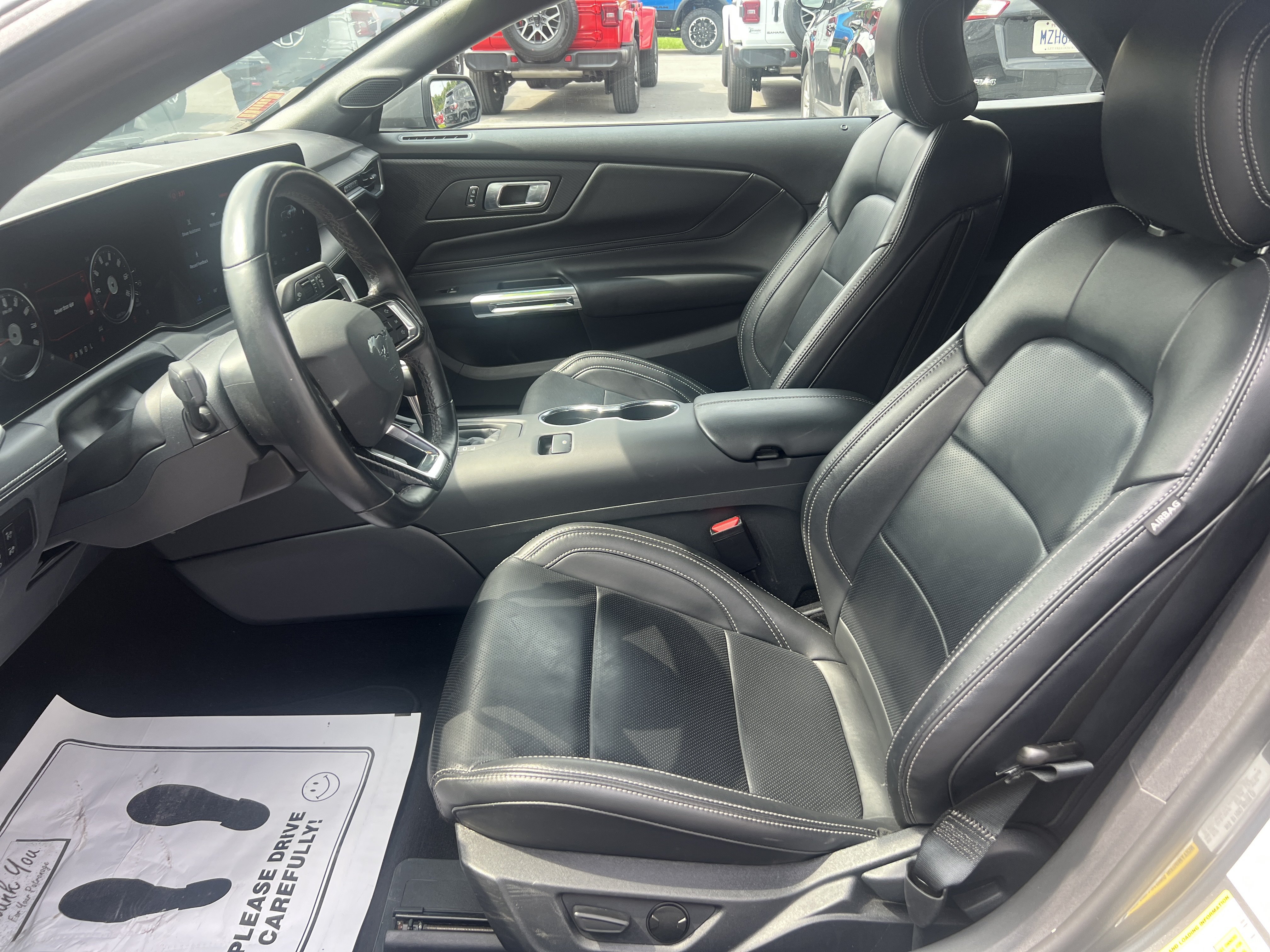 Used 2025 Ford Mustang Premium RWD image 13
