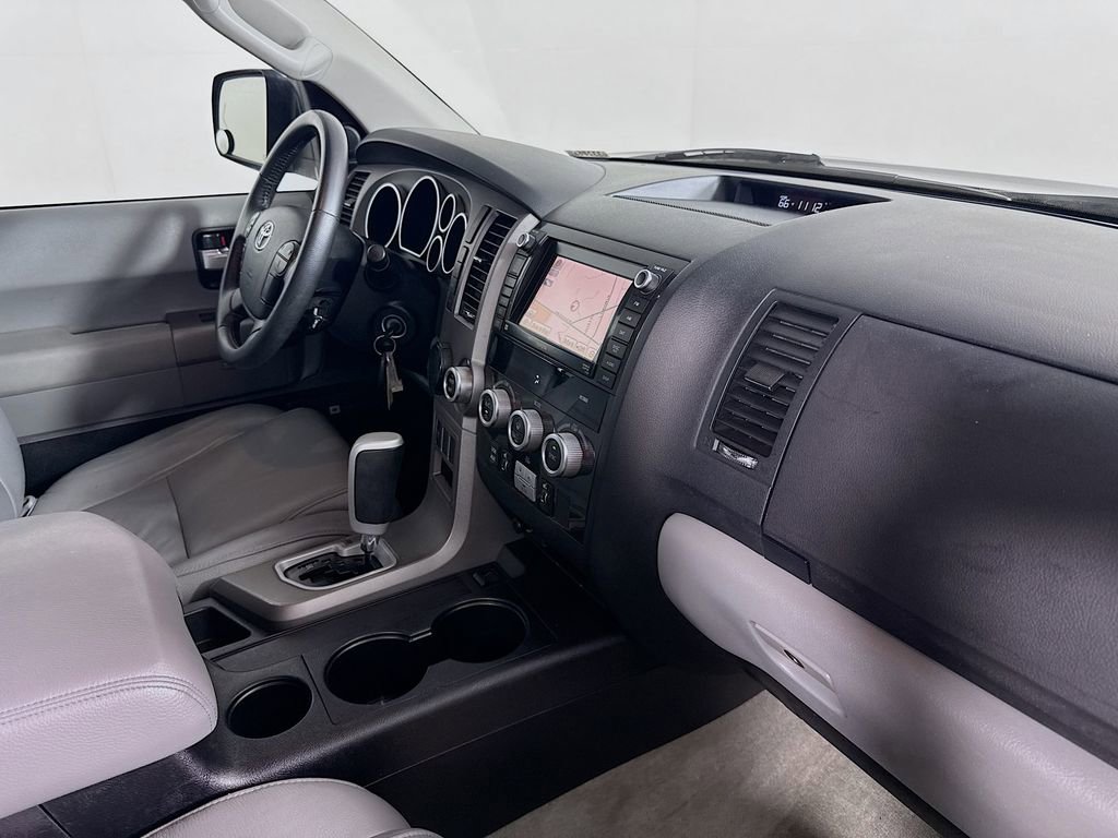 Used 2011 Toyota Sequoia Limited RWD image 31