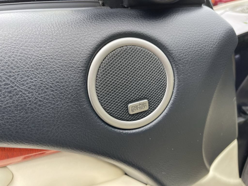 Used 2007 Lexus SC 430 Convertible RWD image 22