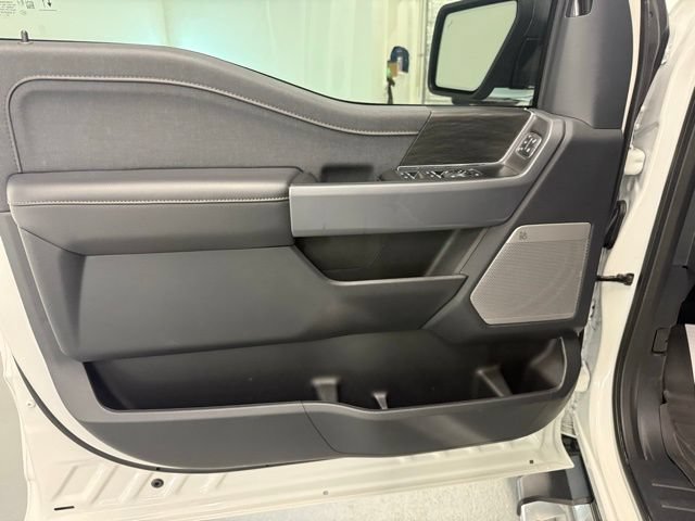 Used 2025 Ford F150 Lariat w/ Equipment Group 501A Mid AWD/4WD image 12