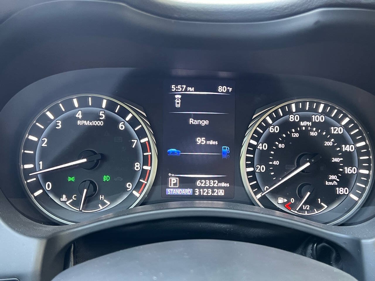 Used 2019 INFINITI Q50 Luxe w/ Essential Package (3.0T Luxe) AWD/4WD image 27