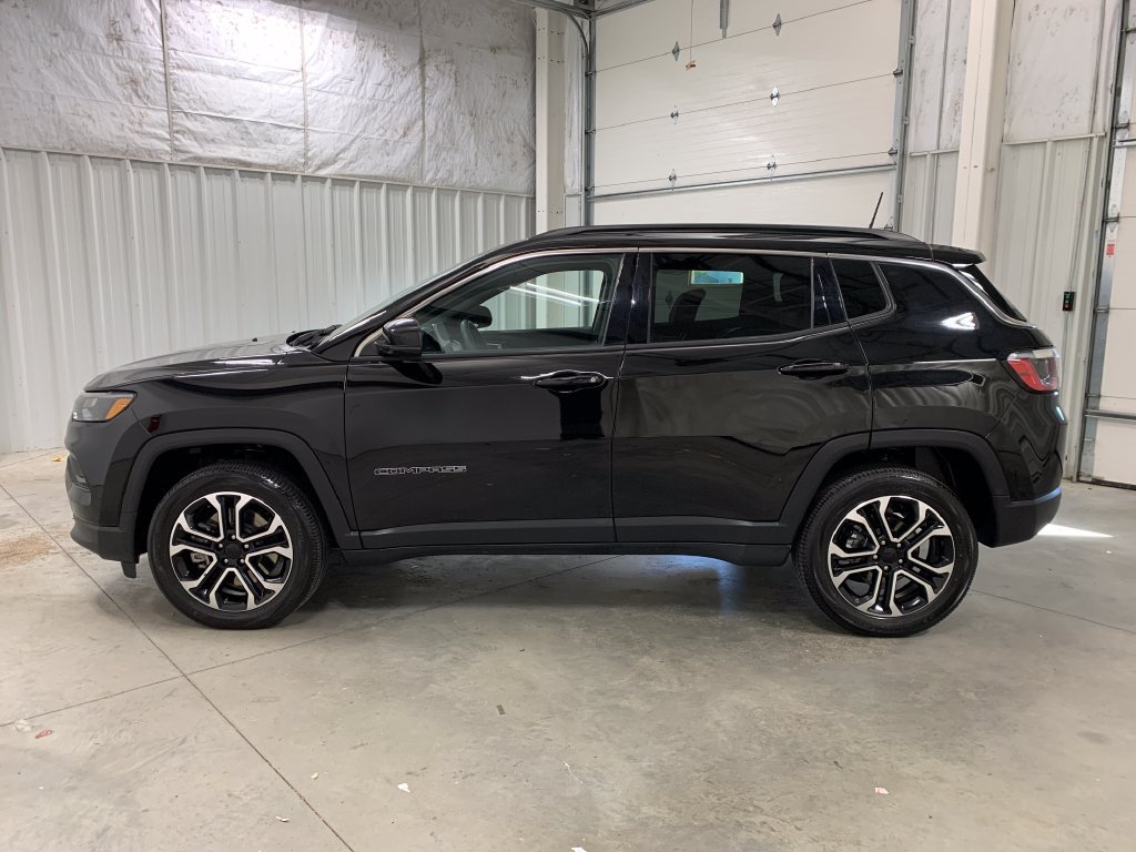 Used 2023 Jeep Compass Limited AWD/4WD image 22