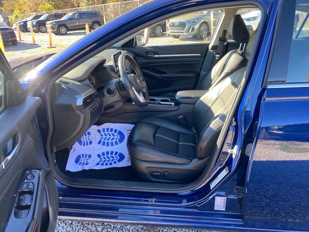 Used 2024 Nissan Altima 2.5 SR image 30