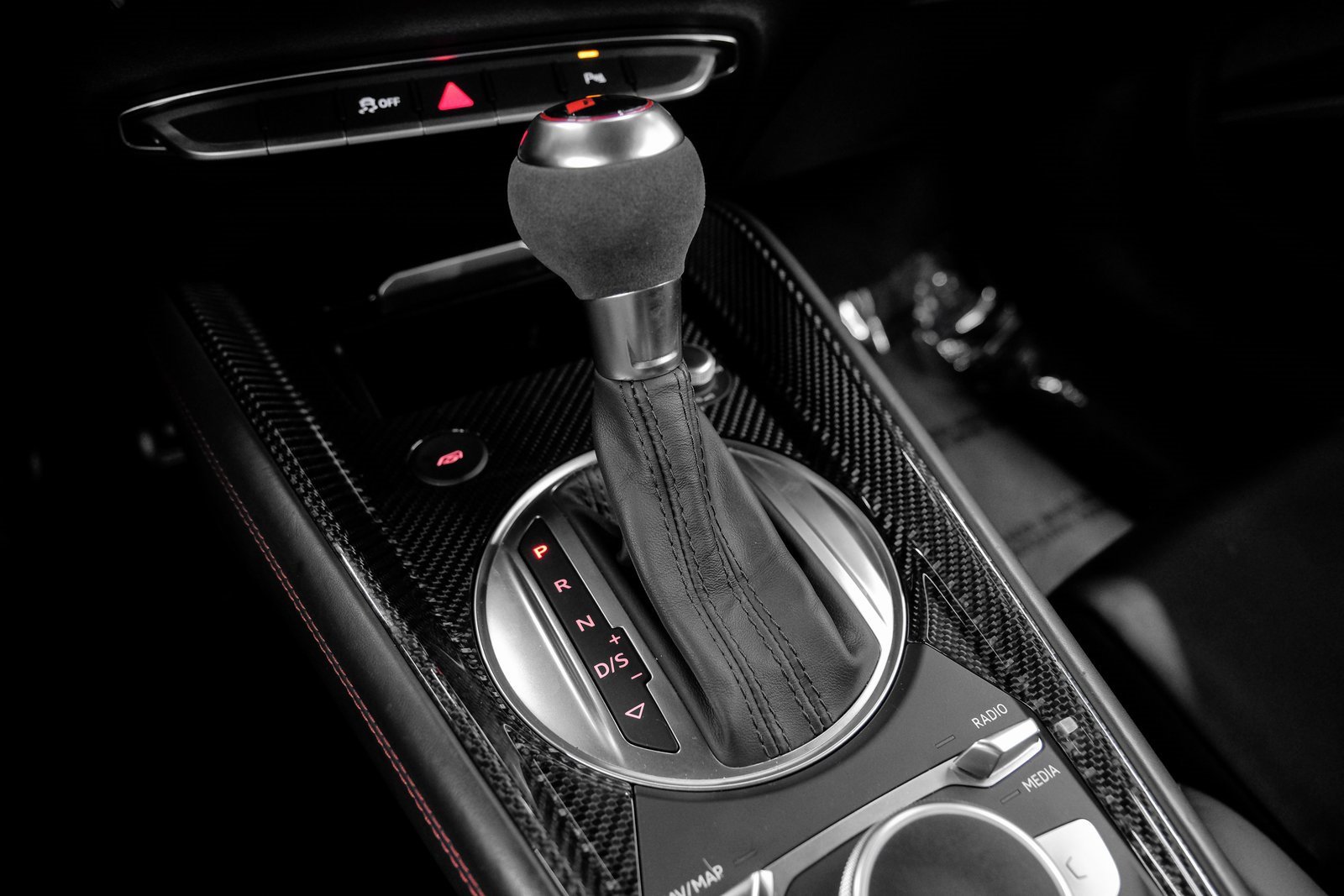 Used 2019 Audi TT RS w/ Technology Package image 32